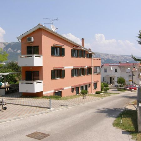 Apartments Pintar Zarok Baska  Bagian luar foto