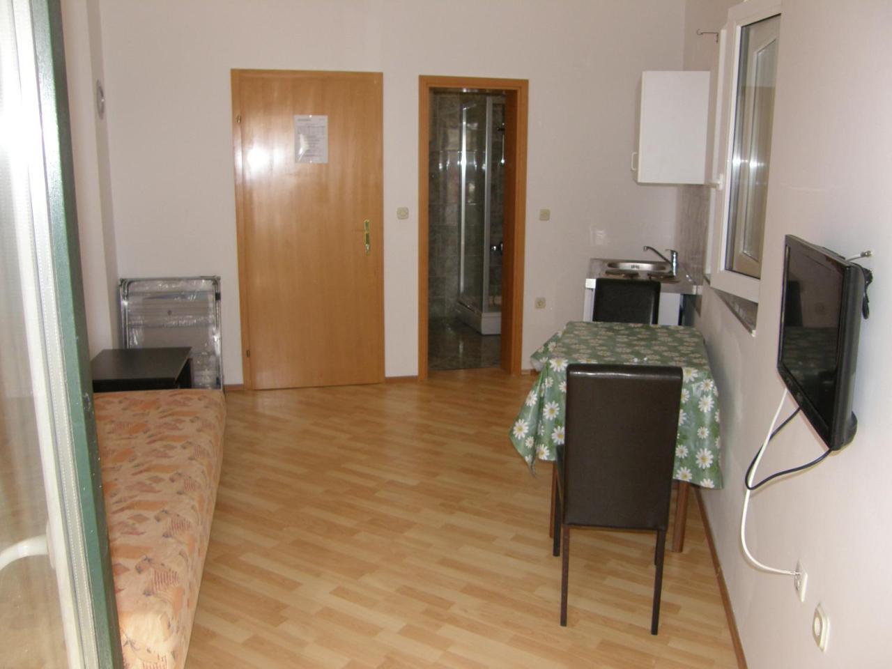 Apartments Pintar Zarok Baska  Bagian luar foto