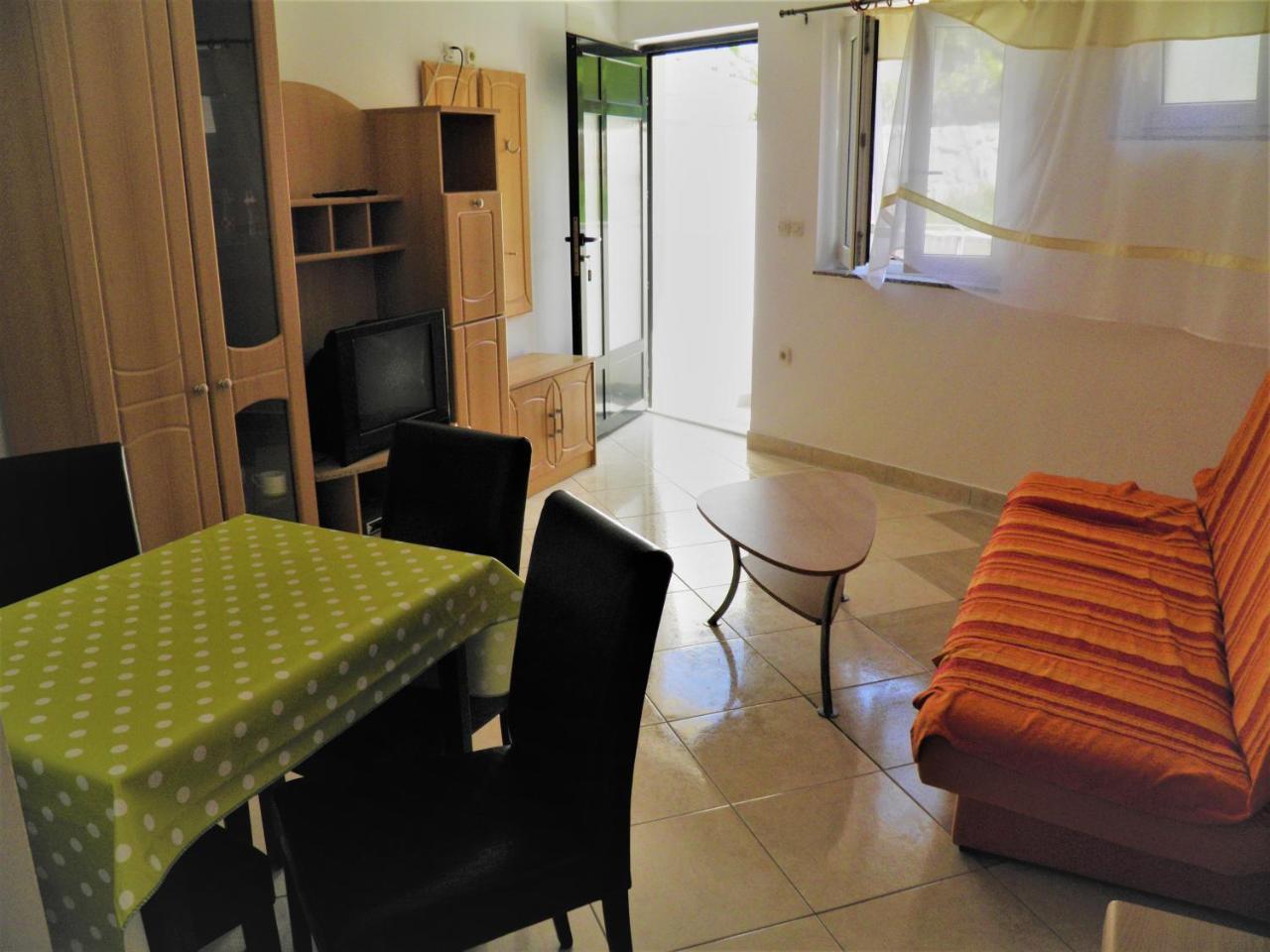 Apartments Pintar Zarok Baska  Bagian luar foto